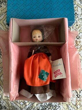 Madame Alexander "Poor Cinderella" 14" Doll  #1540 Vintage New In Box